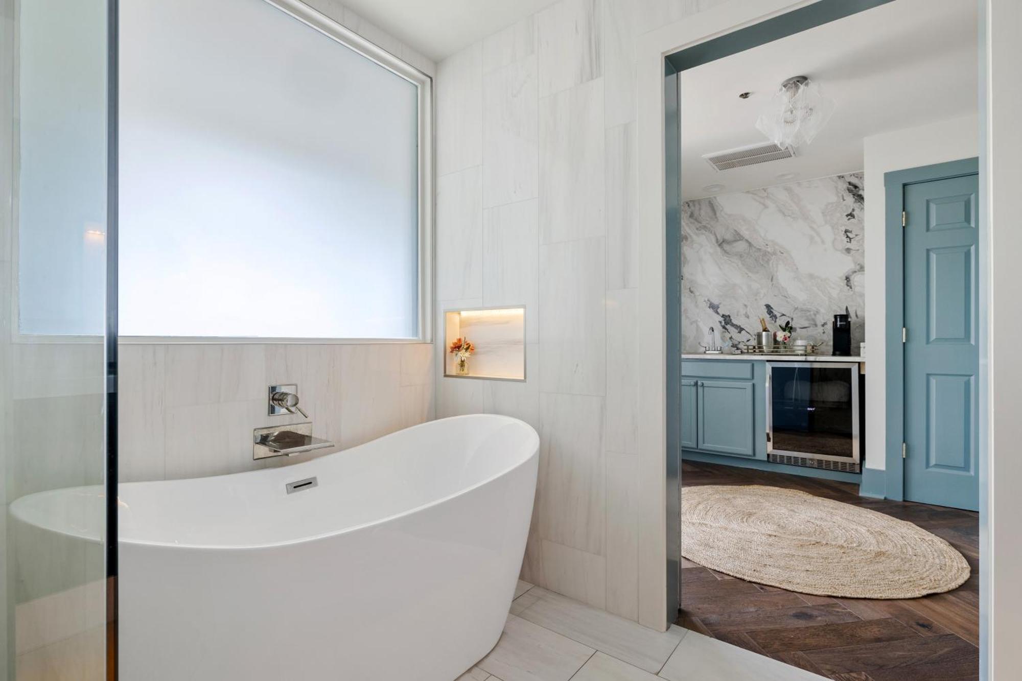 Regatta Inn - Adults Only Фоли Бич Экстерьер фото