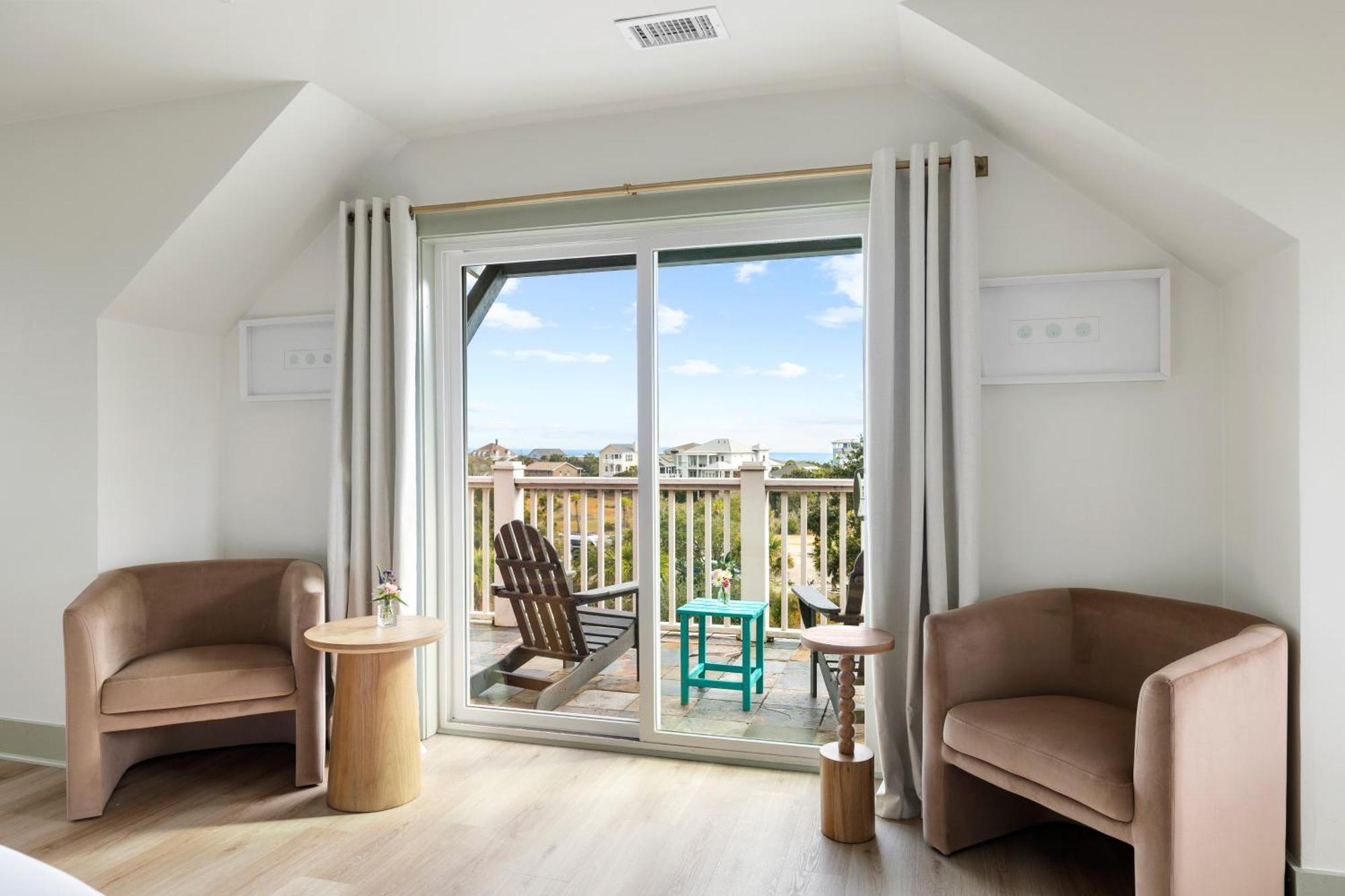 Regatta Inn - Adults Only Фоли Бич Экстерьер фото
