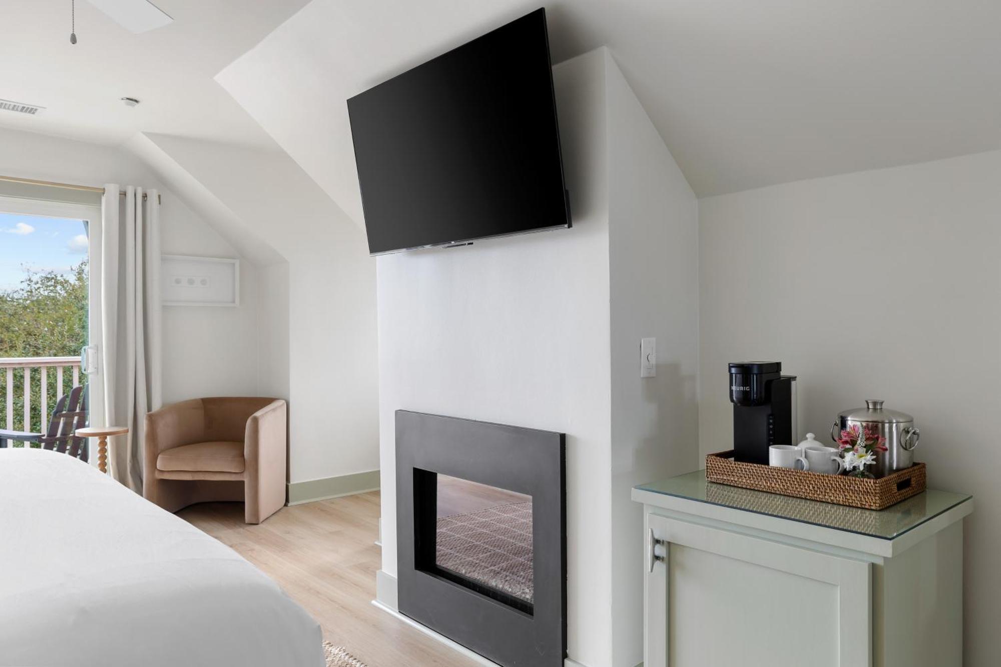 Regatta Inn - Adults Only Фоли Бич Экстерьер фото