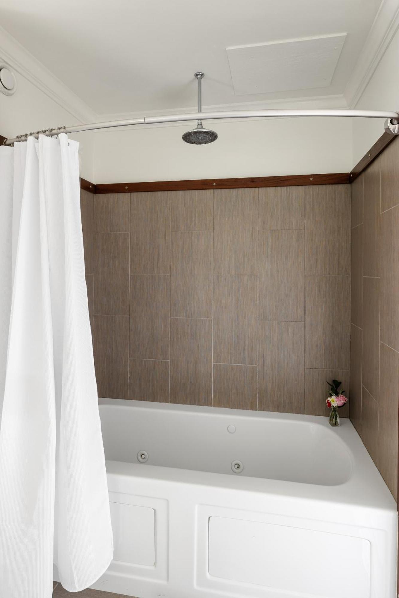 Regatta Inn - Adults Only Фоли Бич Экстерьер фото