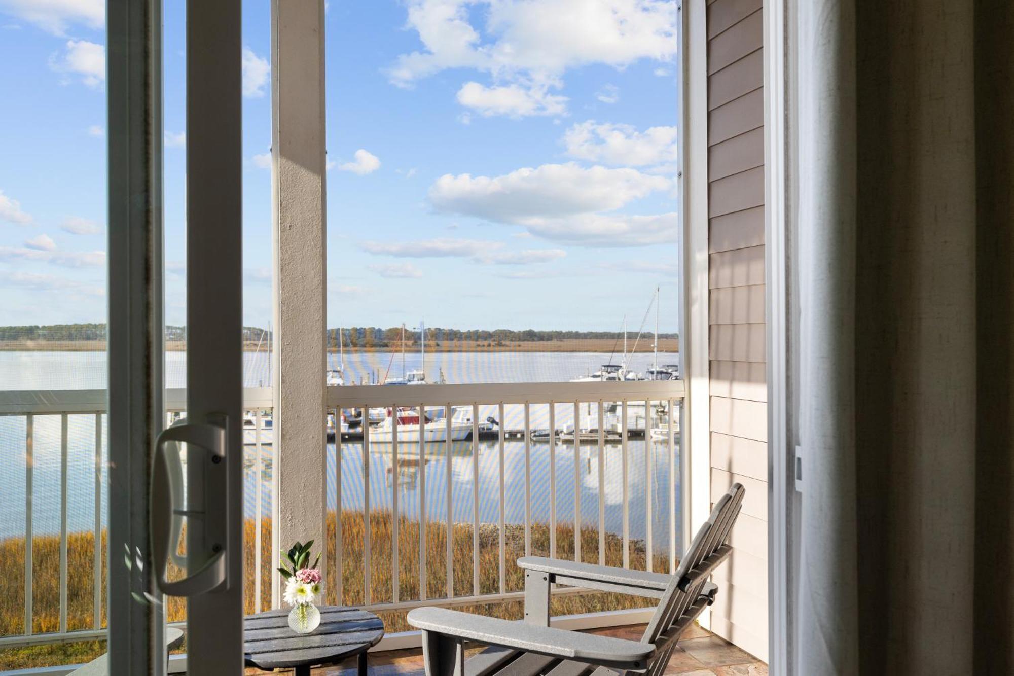 Regatta Inn - Adults Only Фоли Бич Экстерьер фото